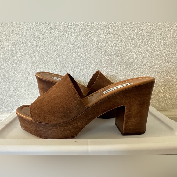 Steve Madden Heeled Mule Sandal, Camel, size 7 - Picture 5 of 5